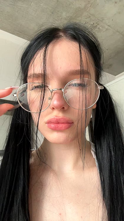 Desperate 18yo Fuckdoll Alice Craves Your Cock - Big Tits & Tight Pussy Action!'