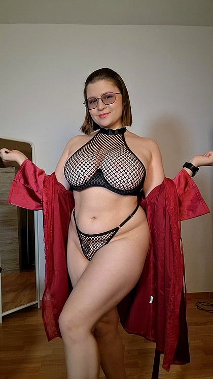 This plump fuckdoll Tina wants you to stroke your cock to her chubby curves - I'm here waiting to drain your balls'