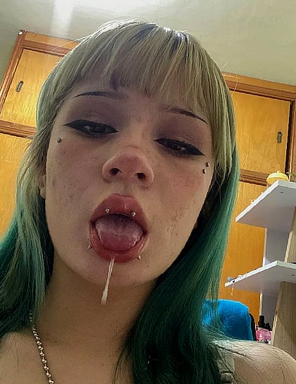 18 Years Needy & Ready: Lettie's Desperate Pussy Licking Gallery for Your Cum'