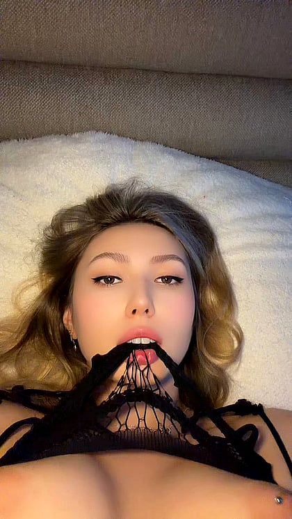Slutty Blonde Fuckdoll Leia Wants You to Cum Hard to Her Pussy & Big Tits - Watch Me Get Nasty!'