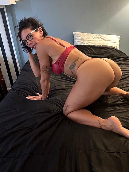 Horny Milf Begging for Creampies - Watch Me Spread & Get Filled (BTBF Slut)'
