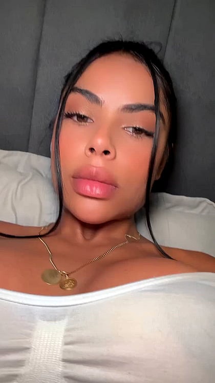 Comé get a load of your favorite Colombian fuckdoll's juicy fat ass and big tits'