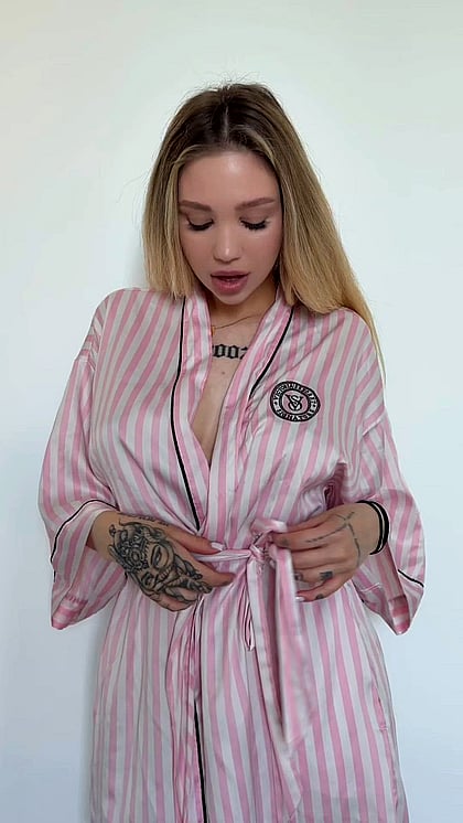 Watch Me Be Your Own Pretty Fuckdoll Naughty Blonde Jerk Off Material'