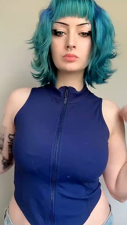 Blue Goth Fuckdoll Begs for Your Cum'
