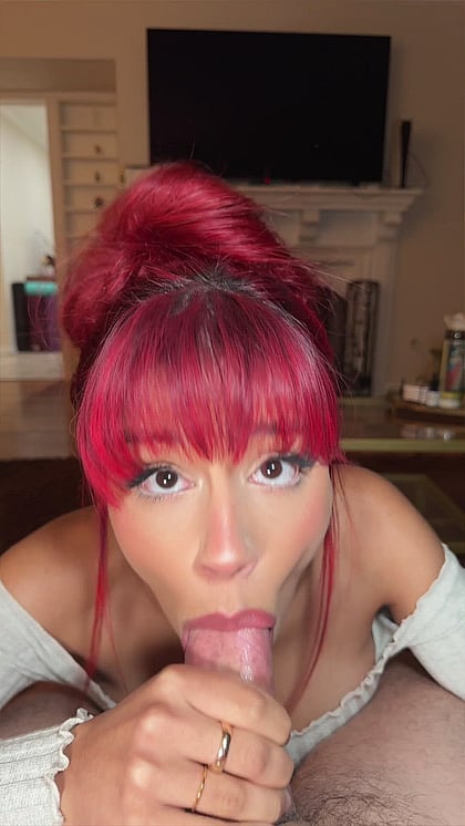 Hannah Jo's Ultimate Fuckdoll Showdown: Big Tits & Ass Galore'