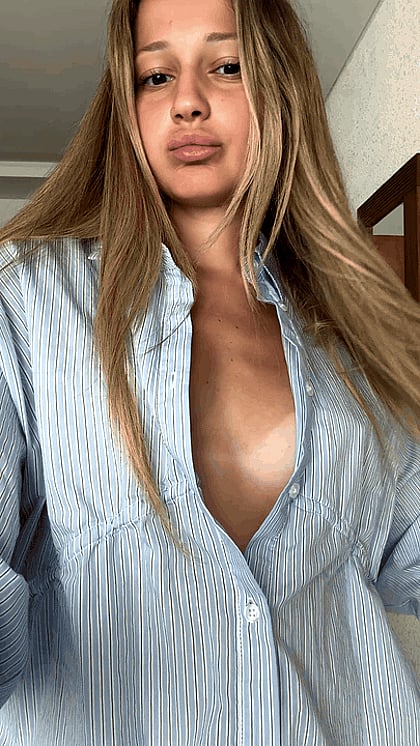 Your fav fuckdoll Isabella wants to be used like a toy'