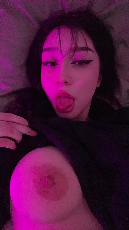 Watch This Naughty Fuckdoll Get Off - MissShanty's Solo Show'