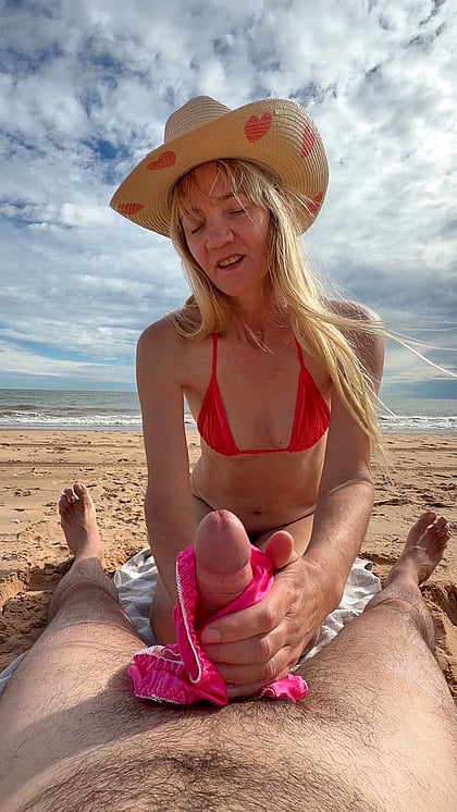 My Horny Beach JO - Fucking My Ass with a Coke Bottle in Panties'