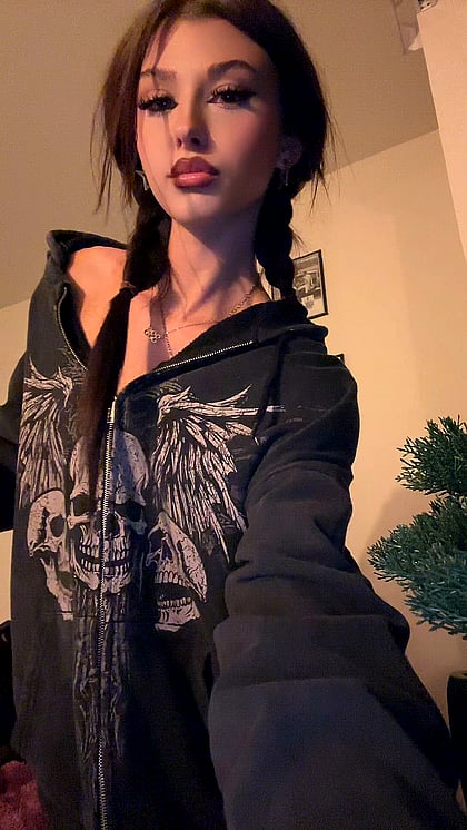 Tiny Tits Tease: Lola's Cute & Kinky Fuckdoll Adventure'