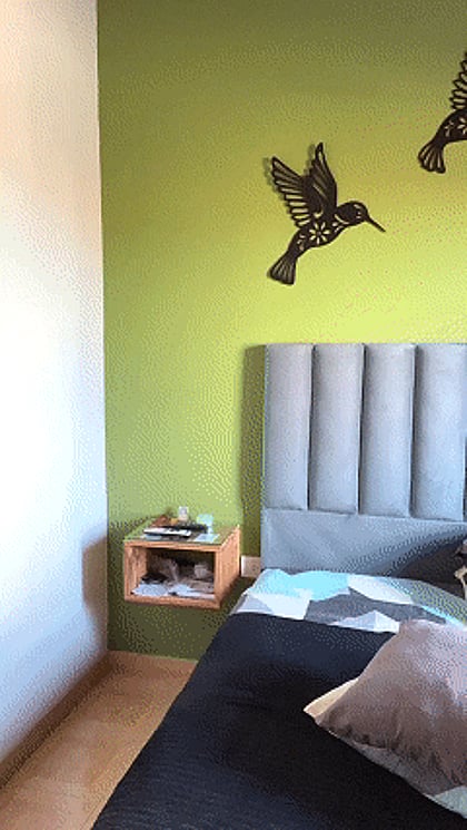 Watch this 19F fuckdoll Sophie beg to be fucked hard & messy in her own bed'