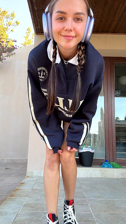 Watch Me Play With My Bare Pussy - No Panties, No Problem!'