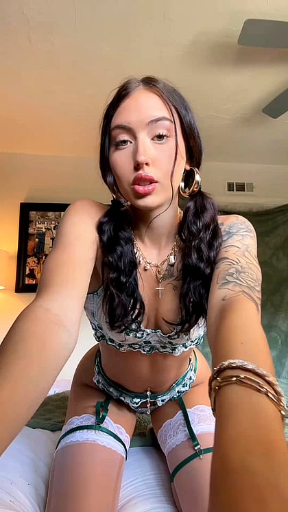 Staya 18's Ovulating Pussy Gets Extra Grippy - Fap to My Fertile Teen Body'