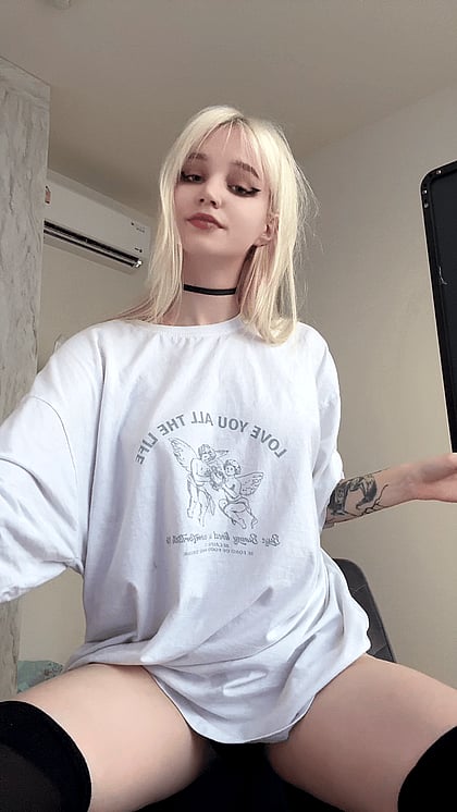 Joy's Wild Ride: Your Personal Fuckdoll Begs for Cum'