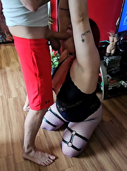 Watch This Slut Deep Throat Like a Pro - Cum Worthy Throat Fucking'