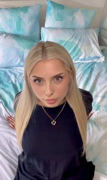TiannaAnn's Speedy Strip: Ready to Be Your Fuckdoll ASAP'