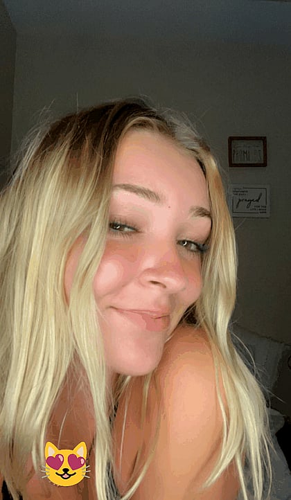 Naughty Teen Fuckdoll KenziePuff Begs for Your Cum - Watch Me Play!'