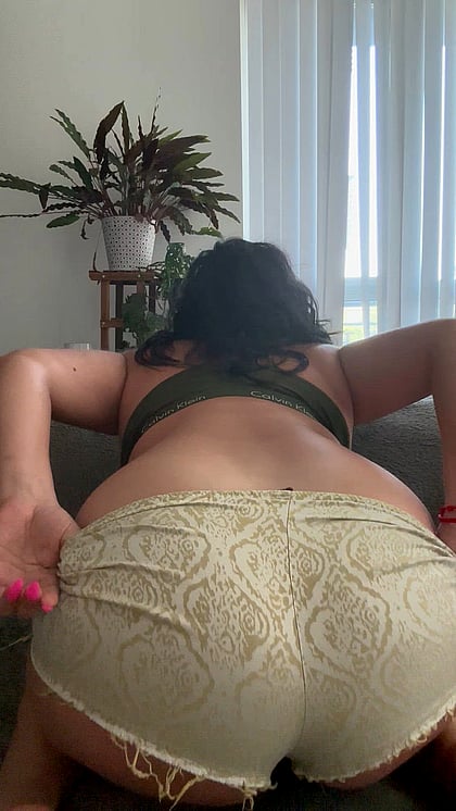 Juicy Latin BBW Twerk & Spread - Fuckdoll Fantasies Unleashed'