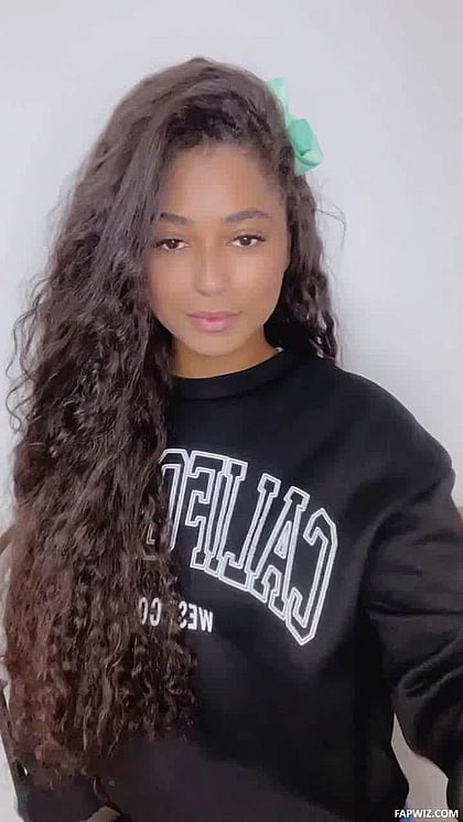 I want you to train me to be the perfect lil fucktoy for you to freeuse whenever youre bored! f18 rate me!