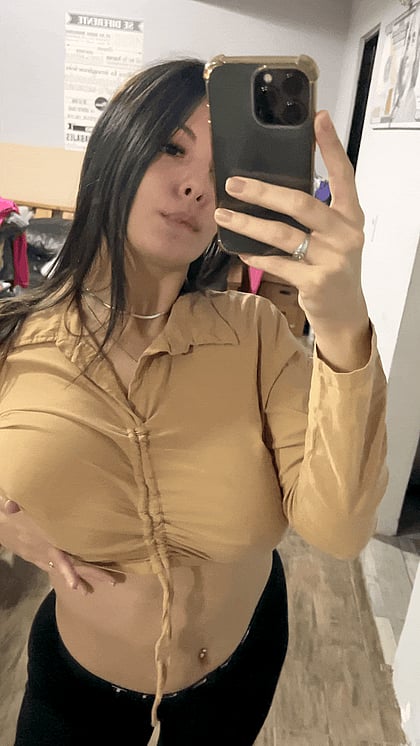 Juicy Latina Fuckdoll Shows Off Her Perfect Tits & Makes You Hard Instantly'