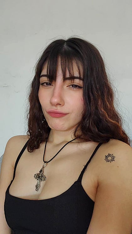 Watch My Juicy Curves & Massive Tits in Action - Virgin Goth GF Paulinaa Gets Wild'