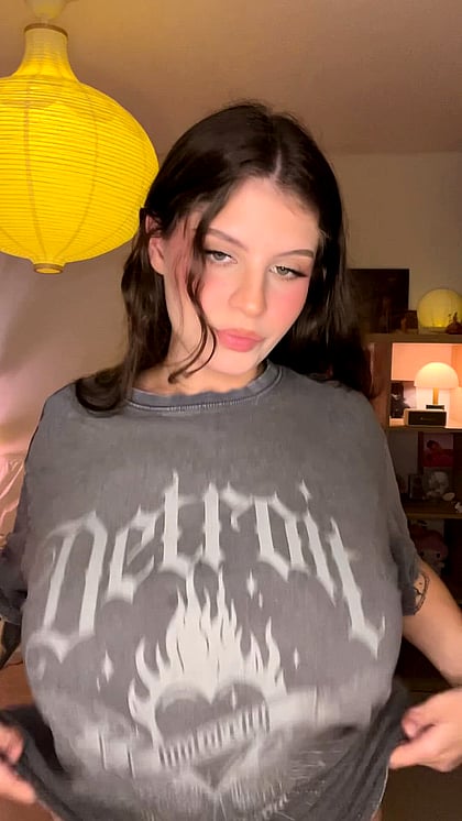 BTBF, are you ready to dive into my juicy world?'