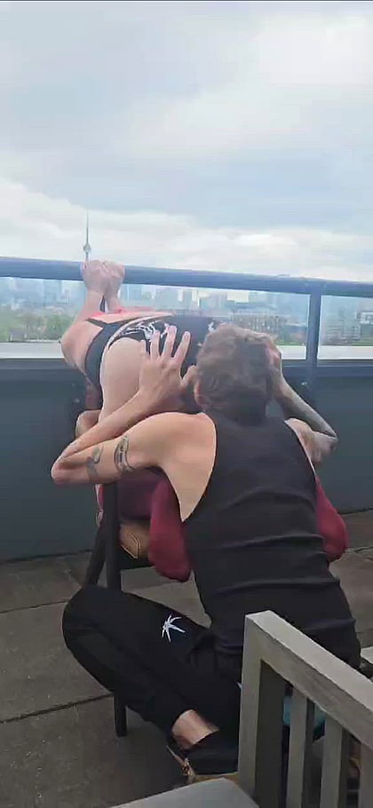 SugarBellz' Wild Outdoor Feast: Pussy Eating Adventure Under the Sun'