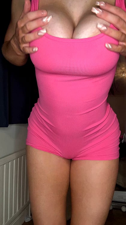 Sienna's Sweaty Gym Fuck: Train My Tight Pussy First, Bro!'