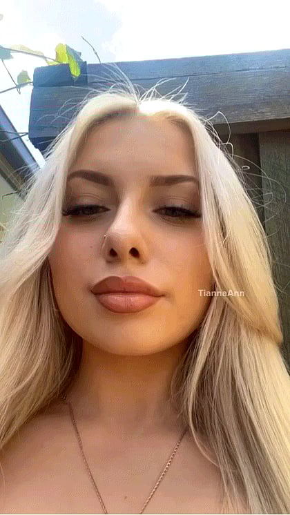 Aussie Fuckdoll TiannaAnn Wants You to Drain Your Balls to Her Video'