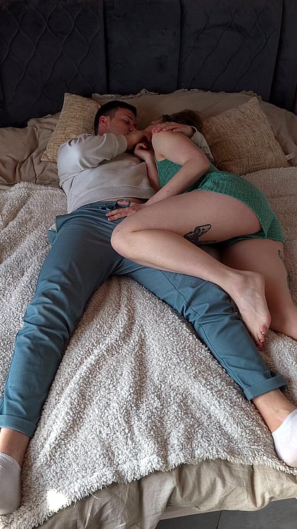 Locked in with Mira: A Day of Non-Stop Fucking & Squirting'