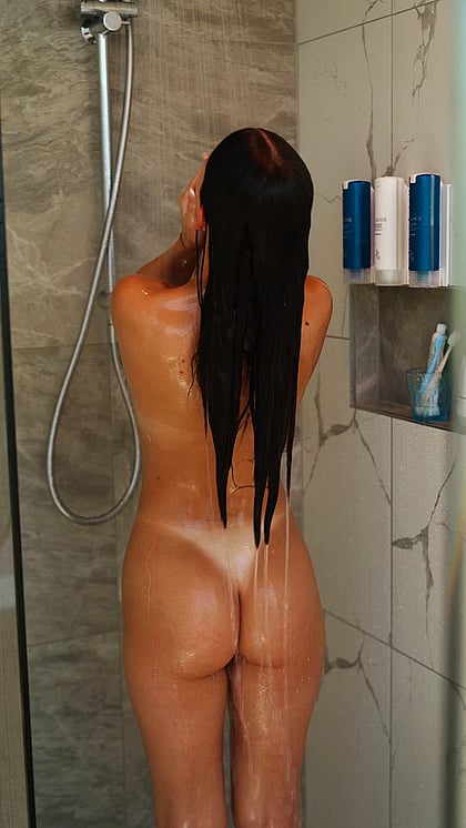 HD Tease: Watch Me Play With My Tight Little Body'