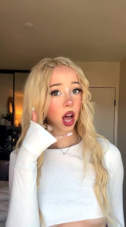 Sweet Little Tease Livy's Filthy Fuckdoll Show: Tits Out & Ready for Your Load'