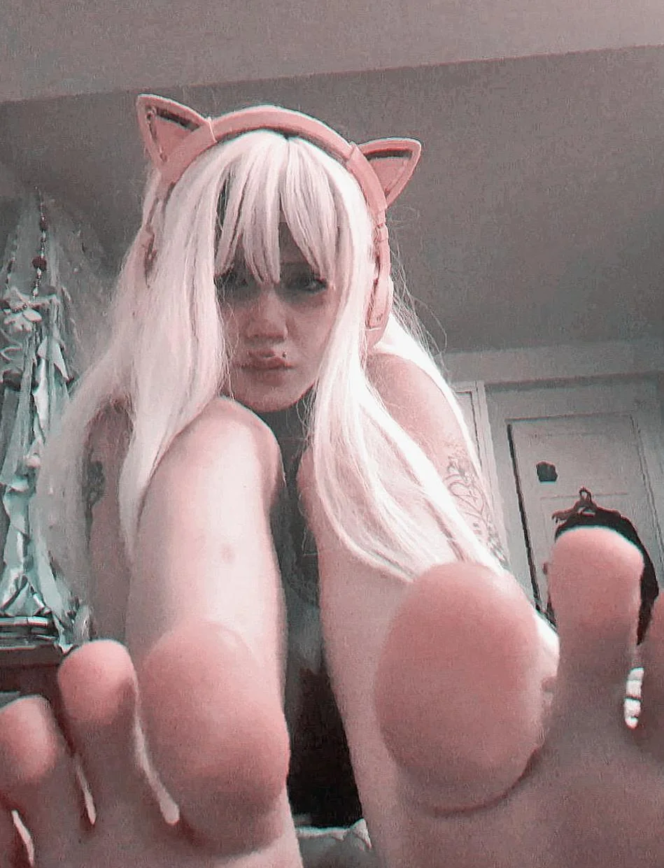 I'm Your Fuckdoll BTBF Slut Begging for Your Hot Load on My Feet - Cum Drain Your Balls to My Nasty Gallery picture 3 of 3