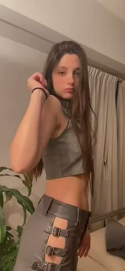 Watch ZOE the ultimate fuckdoll get nasty in this amateur NSFW video - you won't last 5 minutes!'