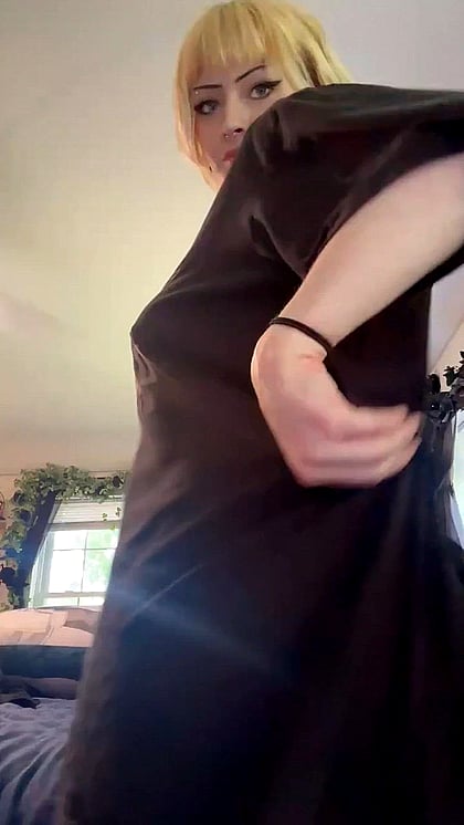 Goth dolls always have the best cake'