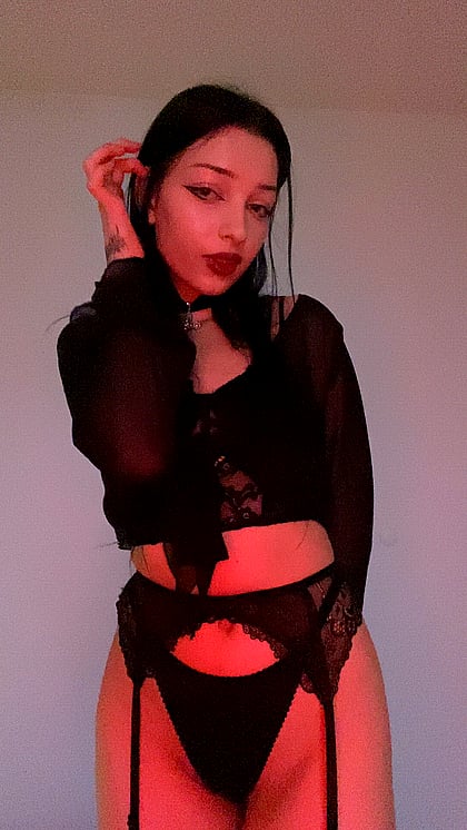 Born to Be Fucked: Watch This Slut Prove It with a Dirty Anal Show'