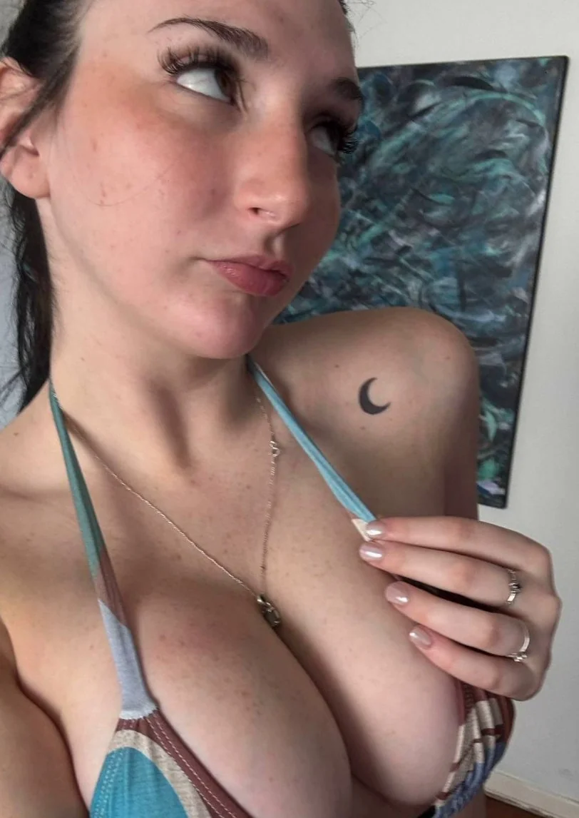 Say Yes If You'll Fuck My Tits and I'll Send You My Nudes - Only for Serious Cummers! picture 3 of 4