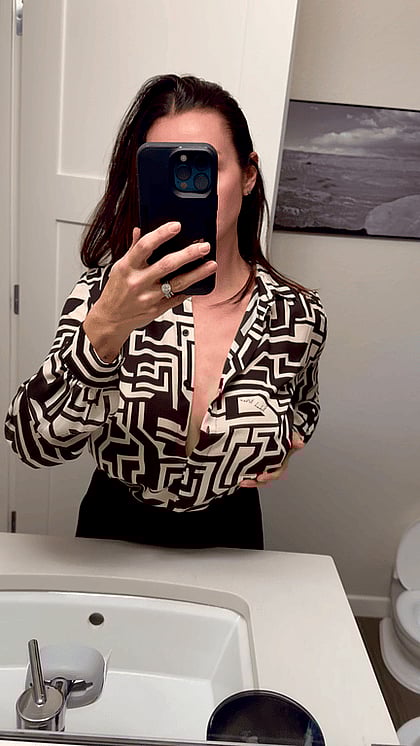 Secret Office Slut: AngelMommy_1's Naughty Workday Revelations'