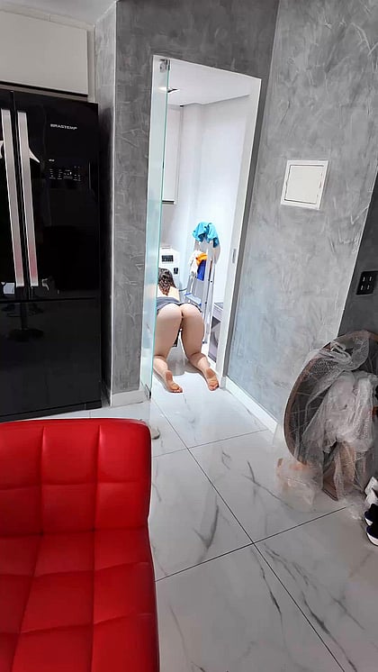 Kerolay Chaves' No Panties Bare Feet Fap Video - Watch Me Shake My Big Ass and Worship My Feet!'