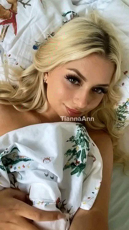 Blonde Fuckdoll Gets Filthy and Begs for Your Cum - Wank to Me Now!'