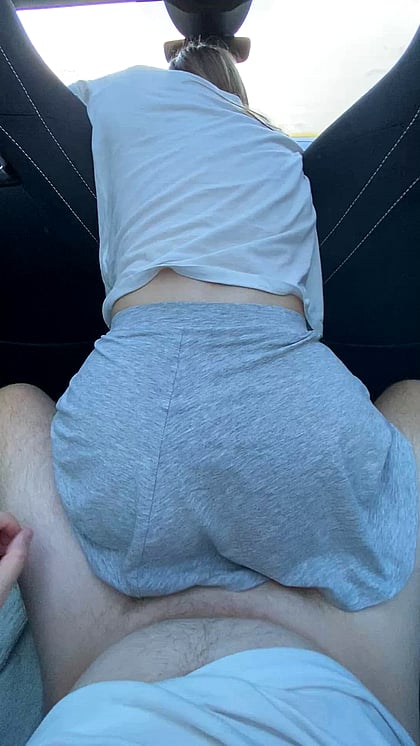 Watch Tia's Hot Car Fuck & Cum for This Petite Teen Slut'