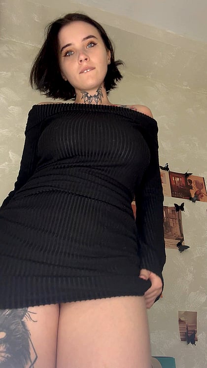 My Tight Shaved Pussy Will Make You Cum Instantly - Amateur Brunette Fuckdoll'