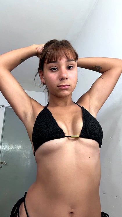 Fuckable 18-Year-Old Summer's Birthday Fap Fest - Watch Me Get Messy and Cum Hard!'