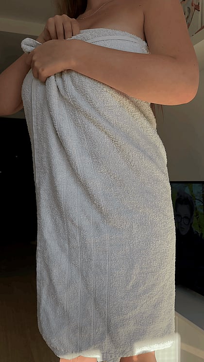 Hot Slut Sophie Desperate for Your Cum - Watch Me Get Fucked and Make You Nut!'