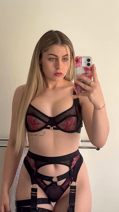 Free Use Fuckdoll: Watch Me Get Nasty and Make You Cum Hard'