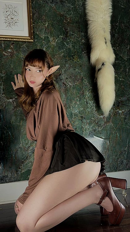 Fuckable Elf Professor QueenAllora Spreading Her Tight Little Pussy For Your Cum - Exclusive Slutty Fap Material'