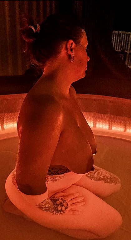 I love hottub season BTBF'