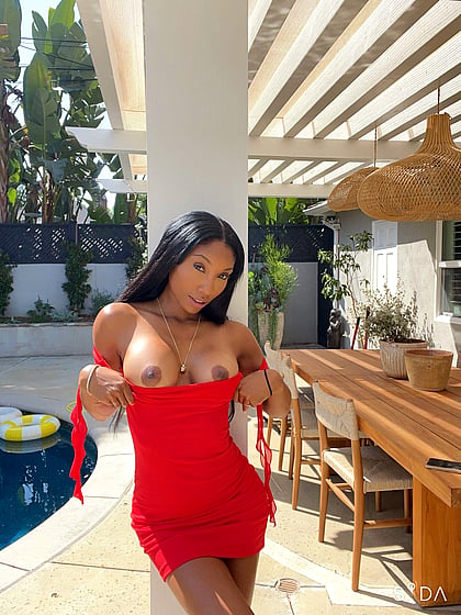 Zoey Jay's BornToBeFucked Nudes: This Fuckdoll's Pussy is Begging for Your Cock'
