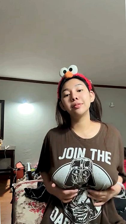 Fap To This Slut's Big Tits - Yumi Wants Your Cum On Her Tits'