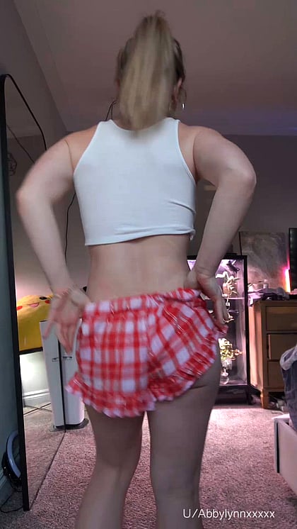 Glowing Fuckdoll Abbylynnnxxx Spreads Her Juicy Ass & Pussy in This Raw Amateur Sex Tape - Cum Watch!'