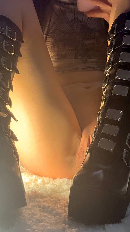 Needy Hours No Shame: This Horny Teen Fuckdoll Shows Off Her Wet Pussy & Begs You To Cum | NSFW'